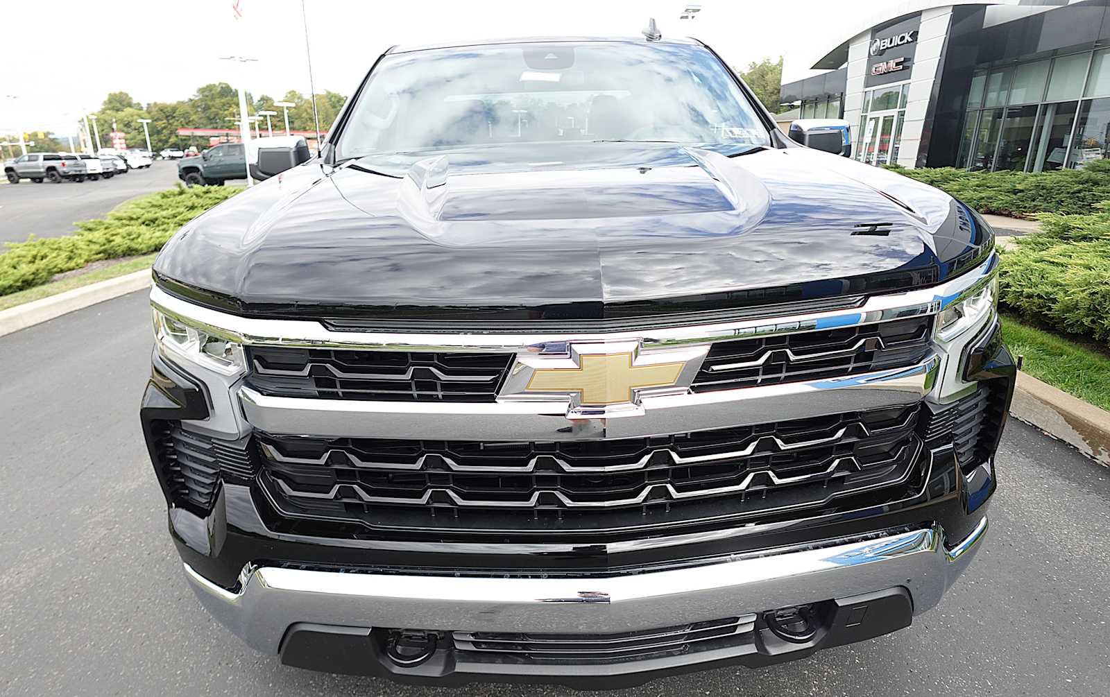 New 2026 Chevrolet Silverado 1500 LT image 9