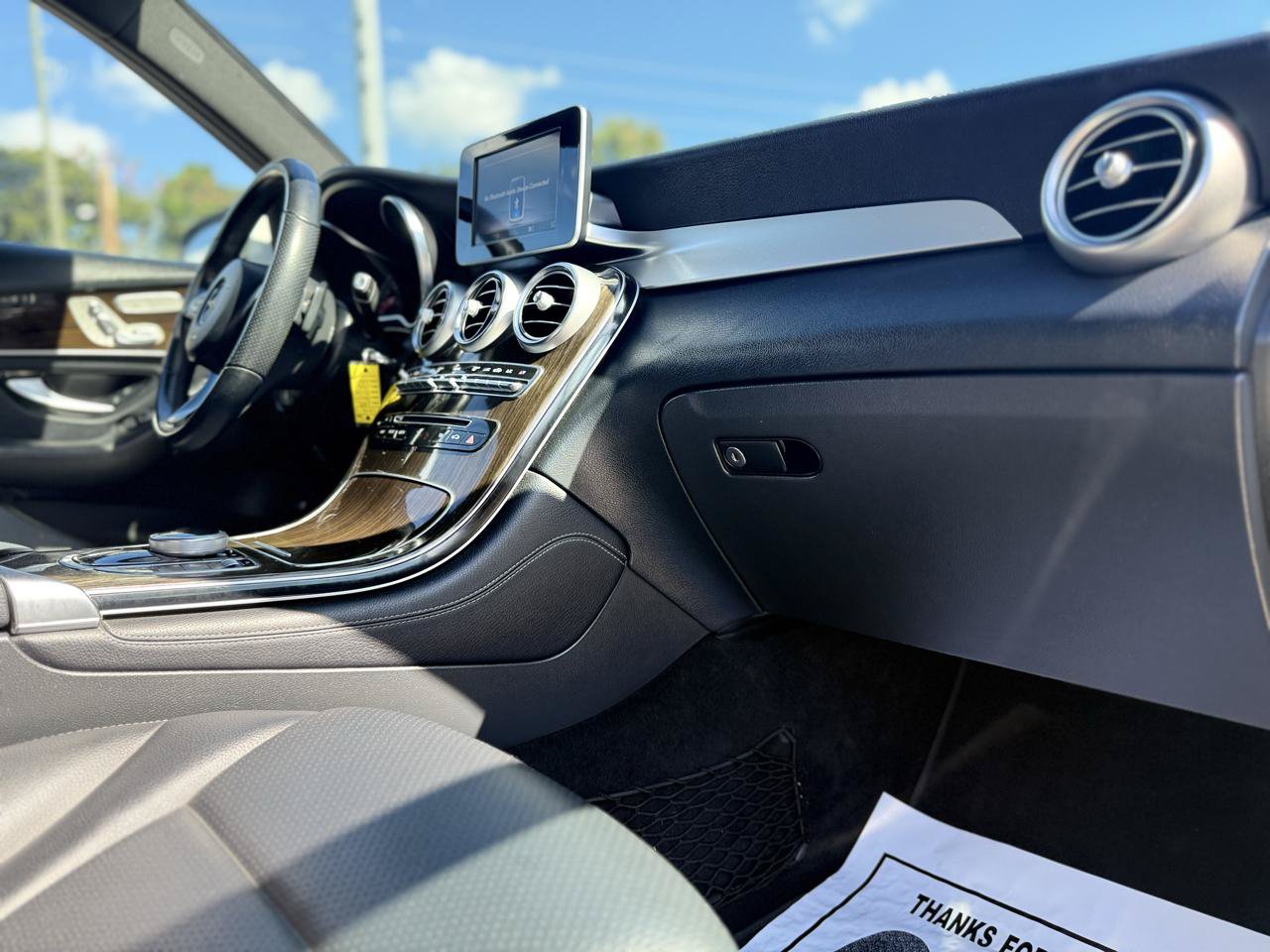 Used 2019 Mercedes-Benz GLC 300 w/ Premium Package image 47