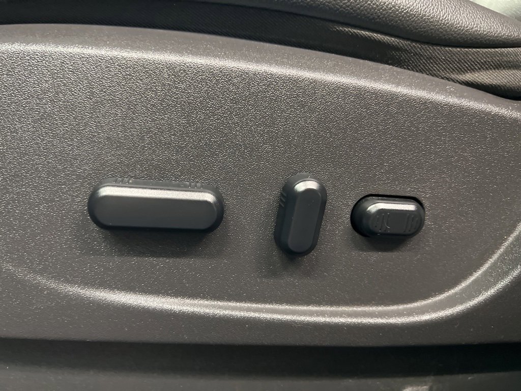 Used 2014 Ford C-MAX SEL w/ Equipment Group 302A image 29