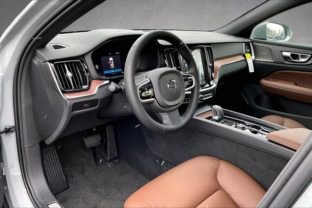 New 2026 Volvo V60 B5 Cross Country Plus w/ Protection Package Premier AWD/4WD image 7
