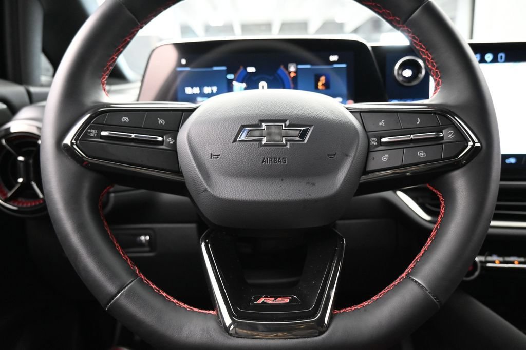 Used 2026 Chevrolet Equinox EV RS FWD image 31