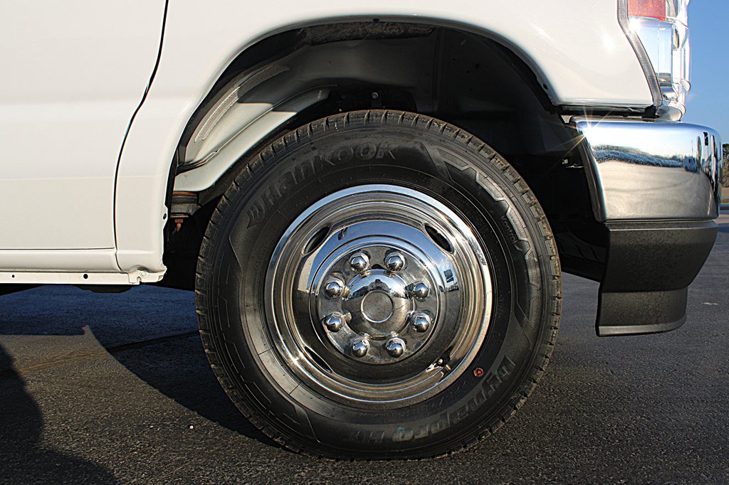 Used 2025 Ford E-350 and Econoline 350 Super Duty w/ Ambulance Prep Package RWD image 36