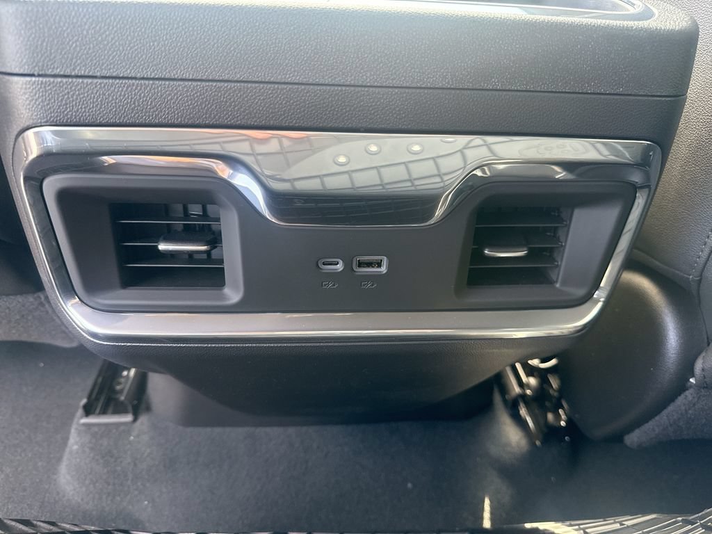 New 2026 GMC Sierra 1500 Elevation w/ Elevation Premium Package AWD/4WD image 22