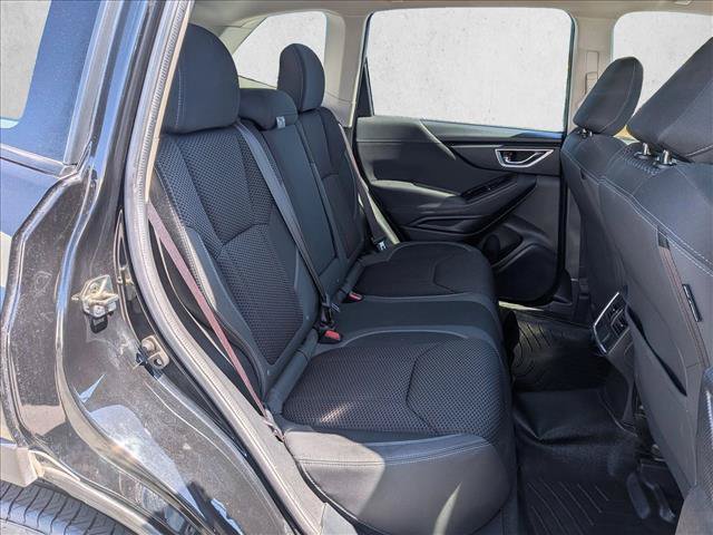 Used 2020 Subaru Forester Premium AWD/4WD image 19