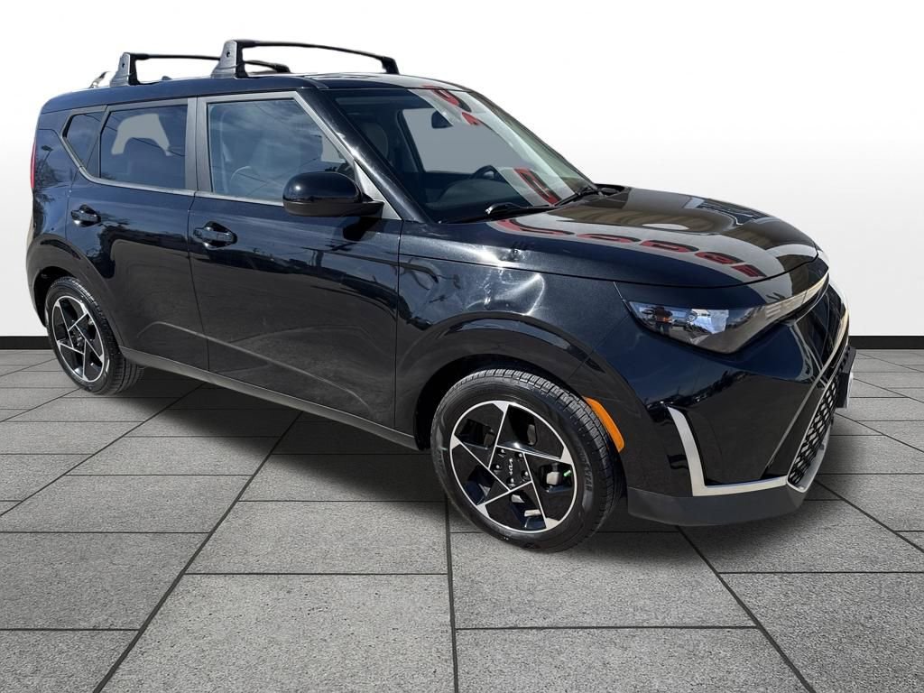 Used 2023 Kia Soul EX image 8