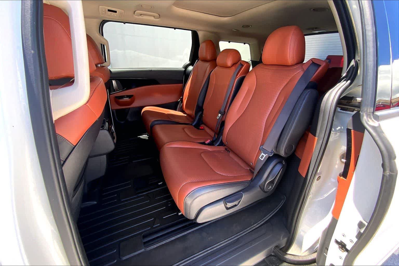 Used 2024 Kia Carnival SX Prestige FWD image 29