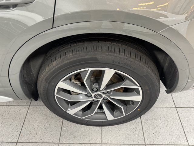 Certified 2024 Audi Q5 2.0T Premium Plus AWD/4WD image 11