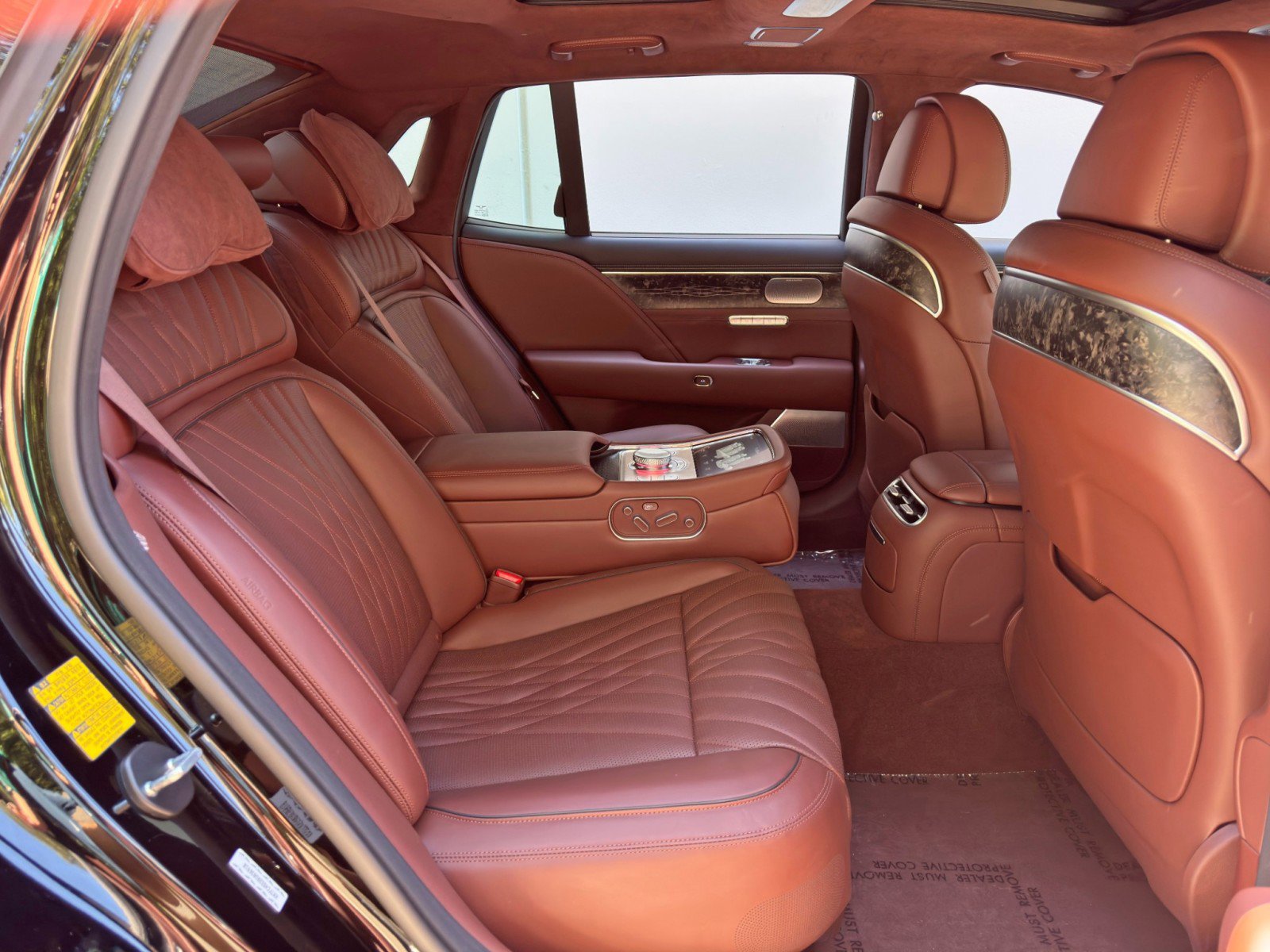 Used 2024 Genesis G90 3.5T AWD/4WD image 58