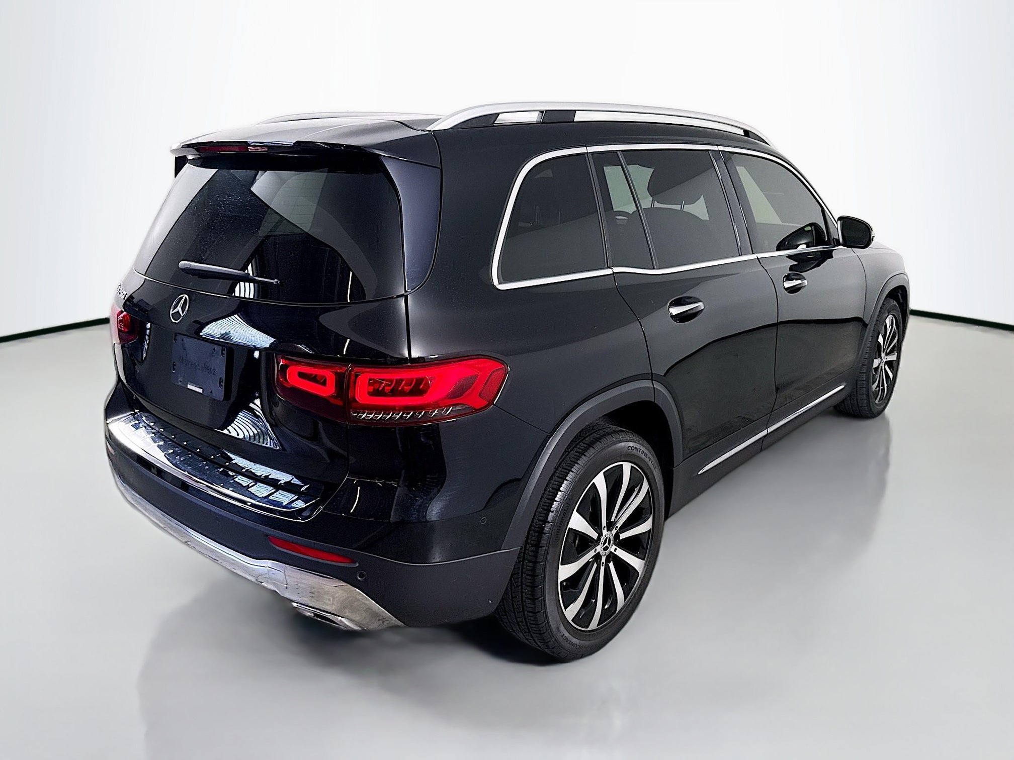 Used 2021 Mercedes-Benz GLB 250 image 7