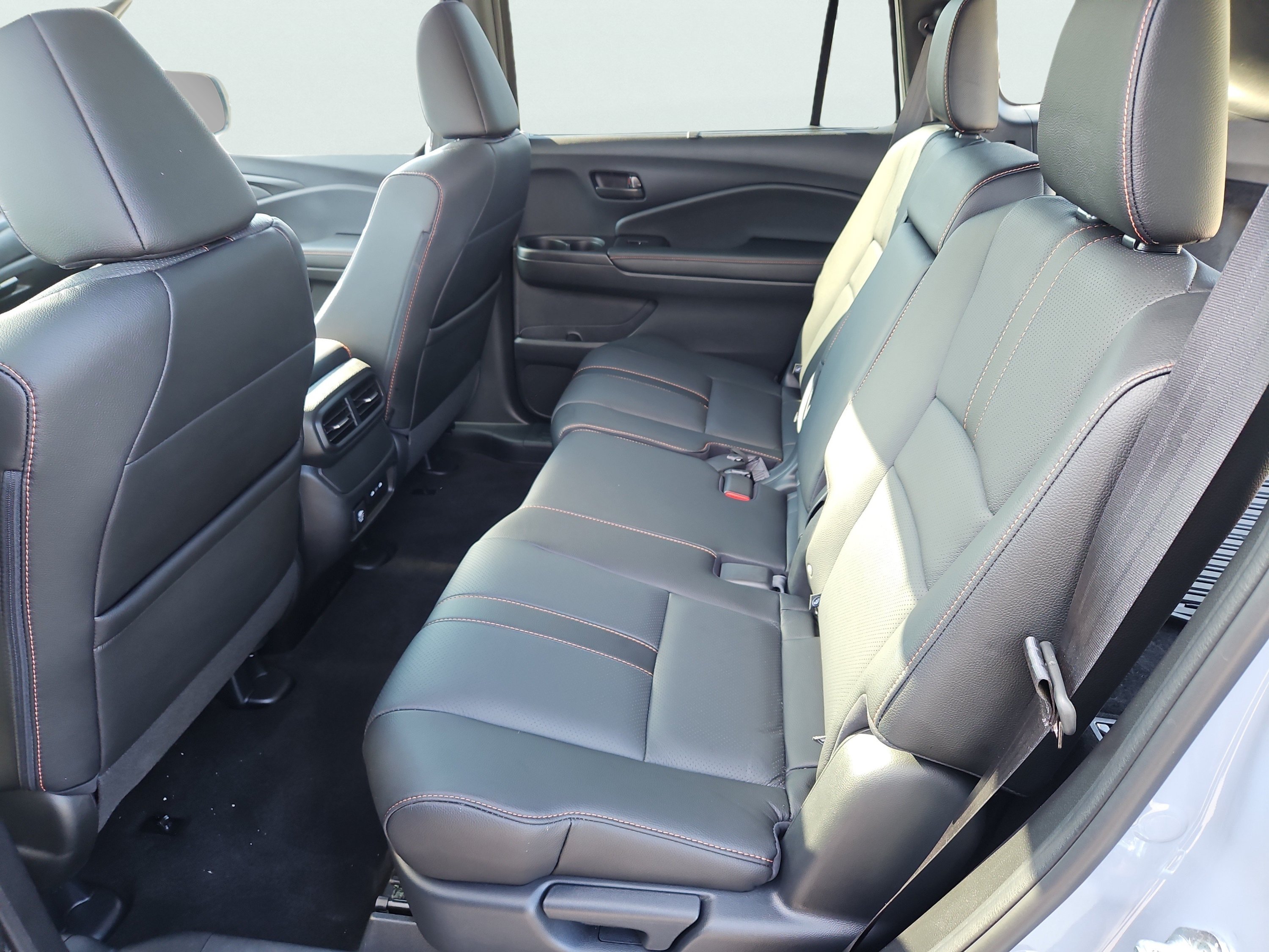 Certified 2024 Honda Passport TrailSport image 37