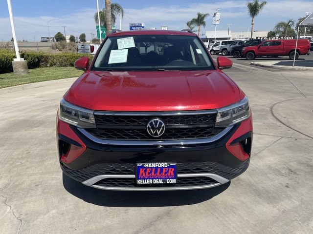Used 2022 Volkswagen Taos SE FWD image 3