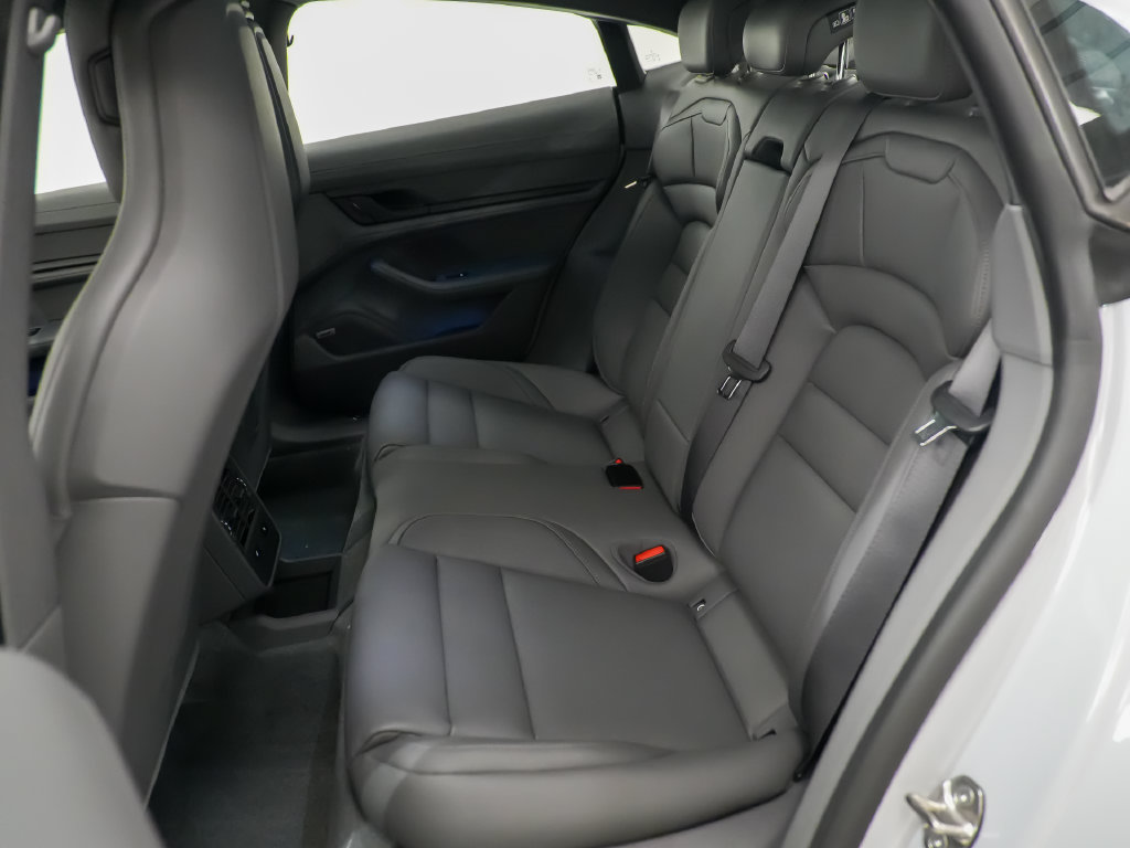 New 2026 Porsche Taycan AWD/4WD image 18