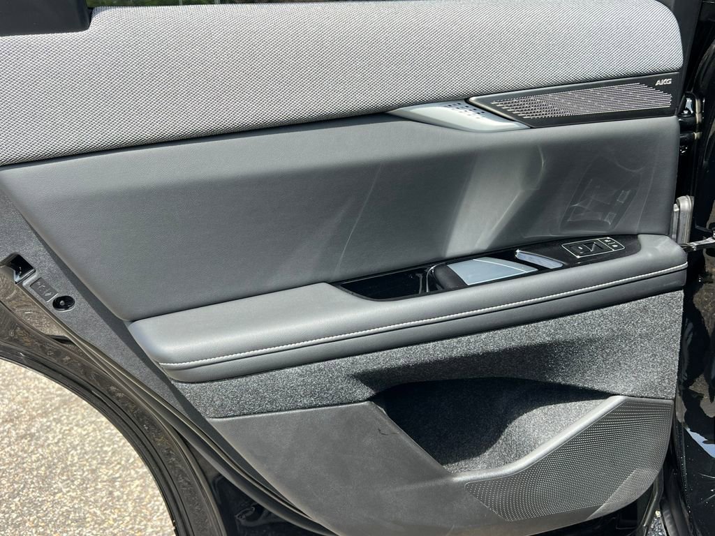 New 2026 Cadillac Optiq Sport 1 w/ LPO, Floor Liner Package AWD/4WD image 32