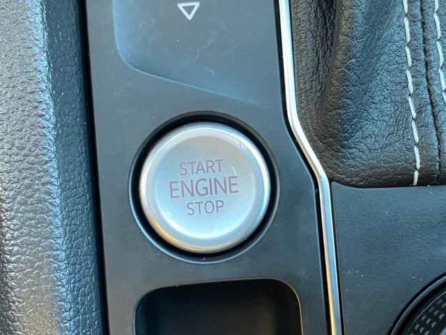 Used 2021 Volkswagen Atlas SEL R-Line image 52