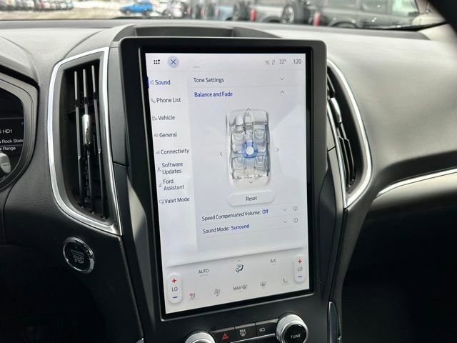 Certified 2022 Ford Edge Titanium AWD/4WD image 21