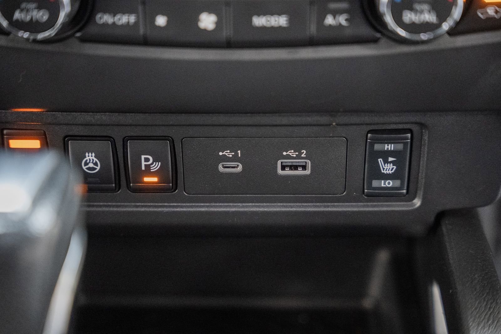 Used 2023 Nissan Frontier SV w/ SV Premium Package image 30