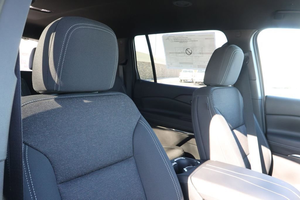 New 2026 Chevrolet Traverse LT w/ Midnight/Sport Edition FWD image 43