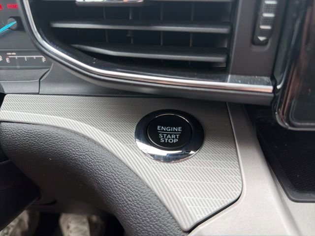 Certified 2023 Ford Explorer XLT w/ Equipment Group 202A AWD/4WD image 34