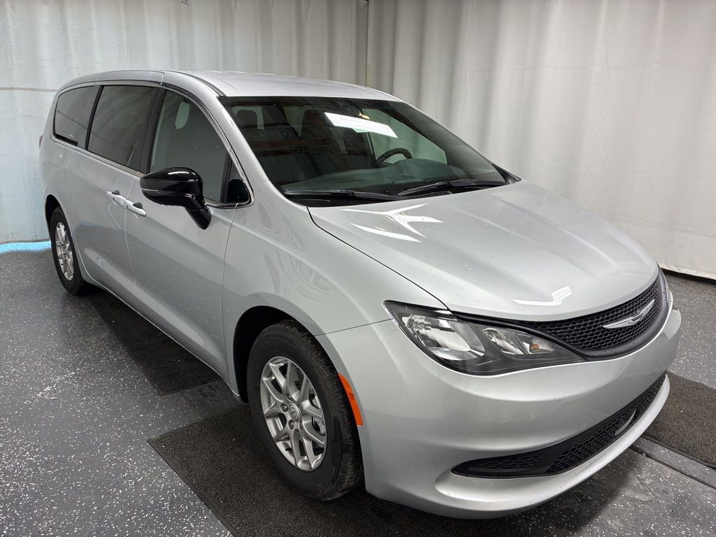 New 2026 Chrysler Voyager LX image 3