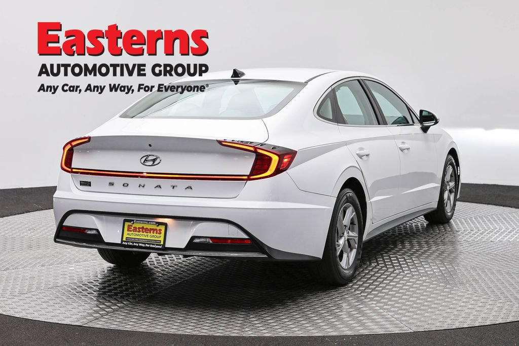 Used 2023 Hyundai Sonata SE FWD image 5