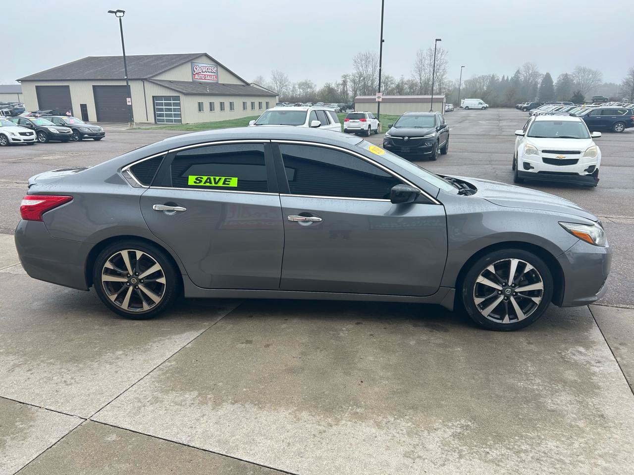 Used 2016 Nissan Altima 2.5 SR FWD image 4