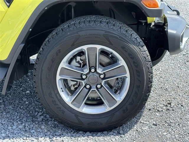 Used 2022 Jeep Wrangler Unlimited Sahara w/ Cold Weather Group image 24
