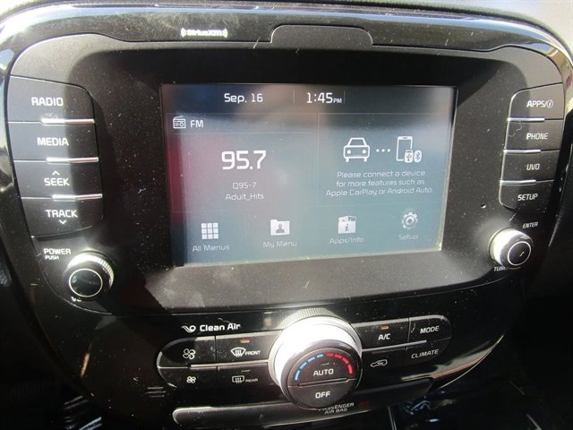 Used 2018 Kia Soul ! image 22