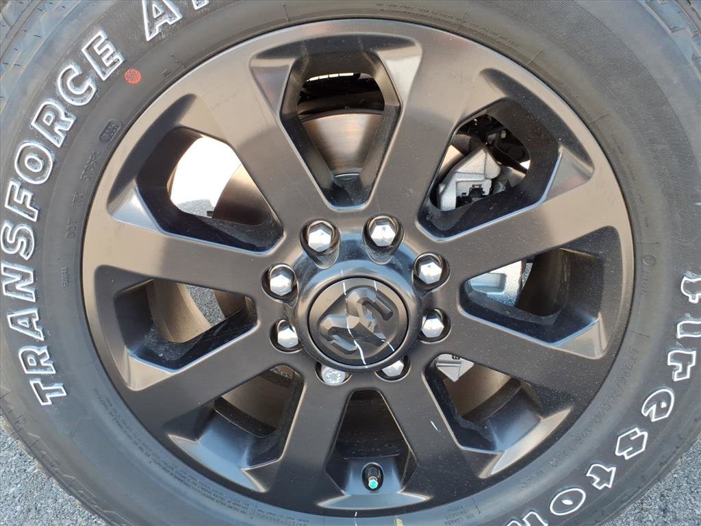 New 2026 RAM 2500 Laramie AWD/4WD image 12