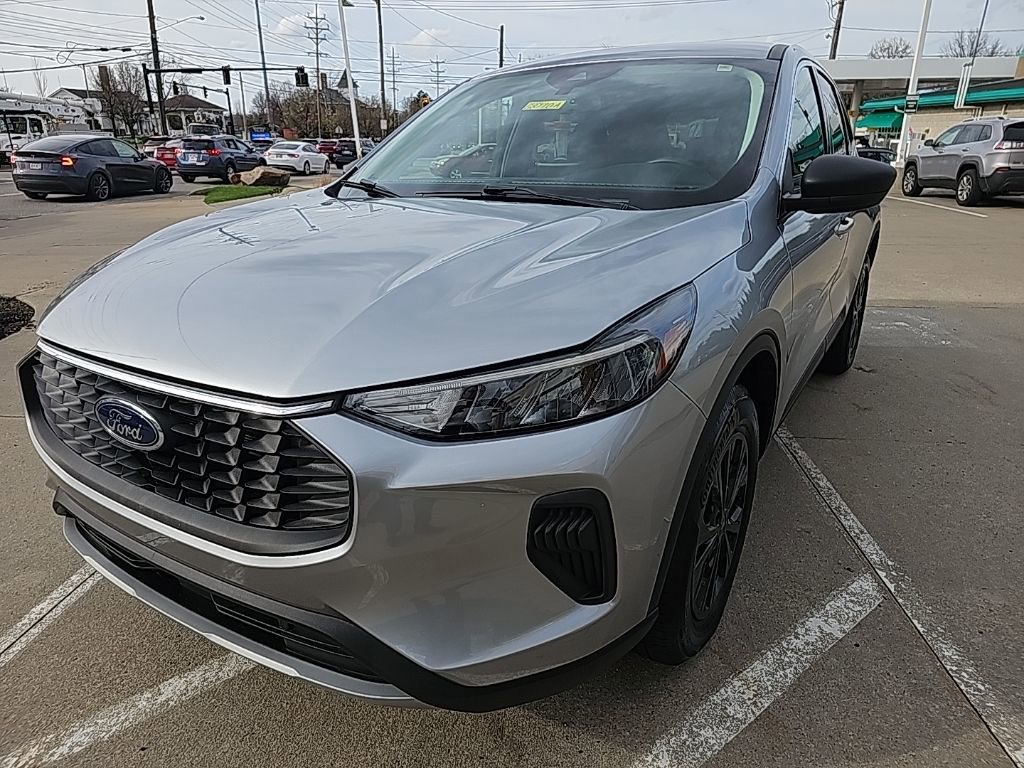 Used 2024 Ford Escape Active AWD/4WD image 8