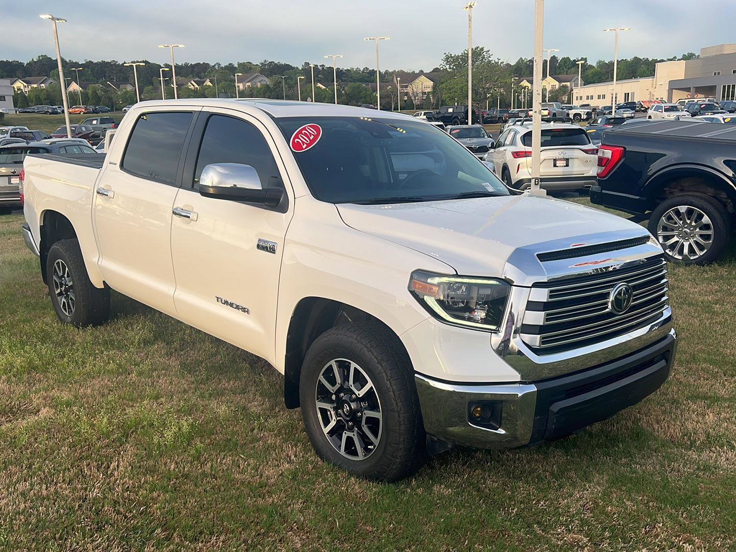 Used 2020 Toyota Tundra Limited w/ TRD Off-Road Package image 8