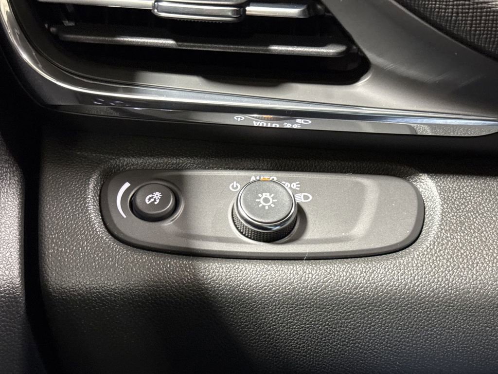 New 2026 Buick Envista Preferred w/ Convenience I Package image 18