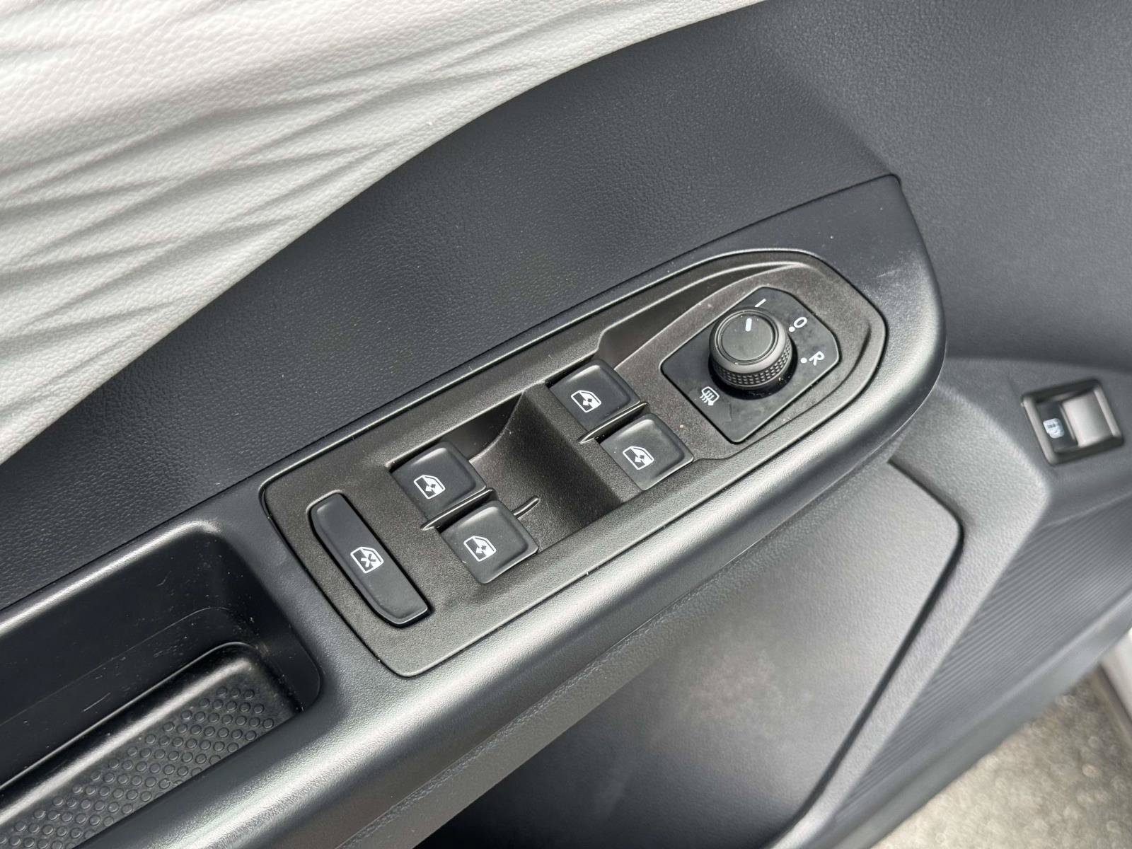 Used 2024 Volkswagen Taos S AWD/4WD image 16