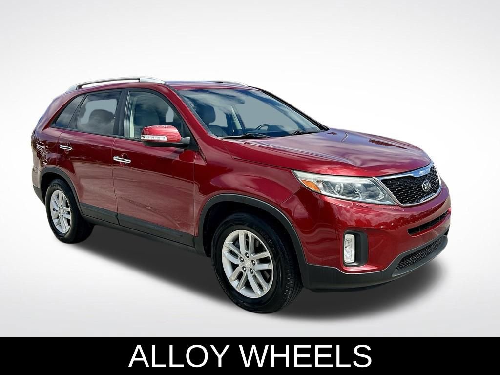 Used 2015 Kia Sorento LX image 3