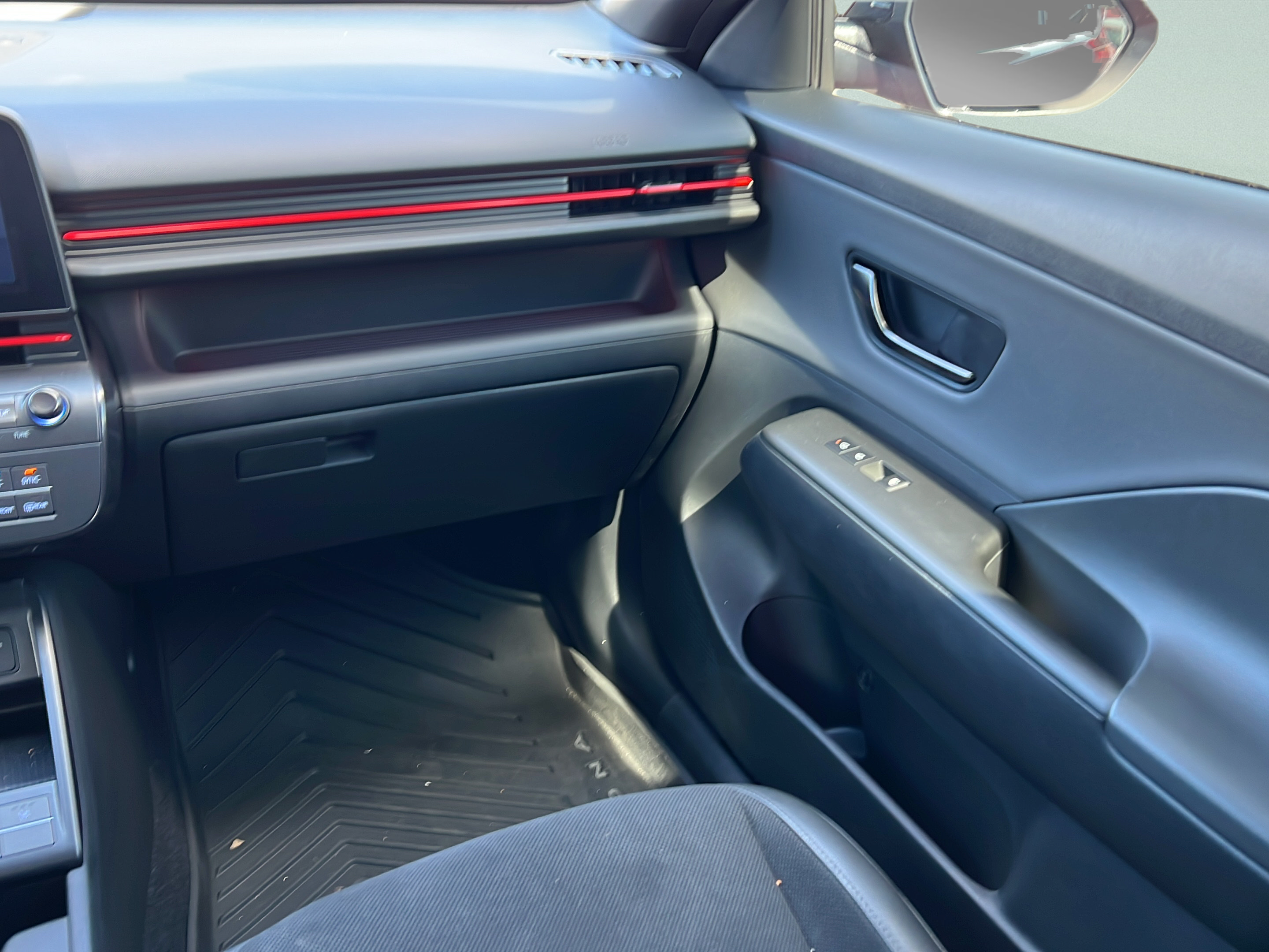 Used 2025 Hyundai Kona N Line S FWD image 13