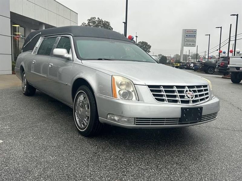 Used 2010 Cadillac DTS Funeral Coach image 2