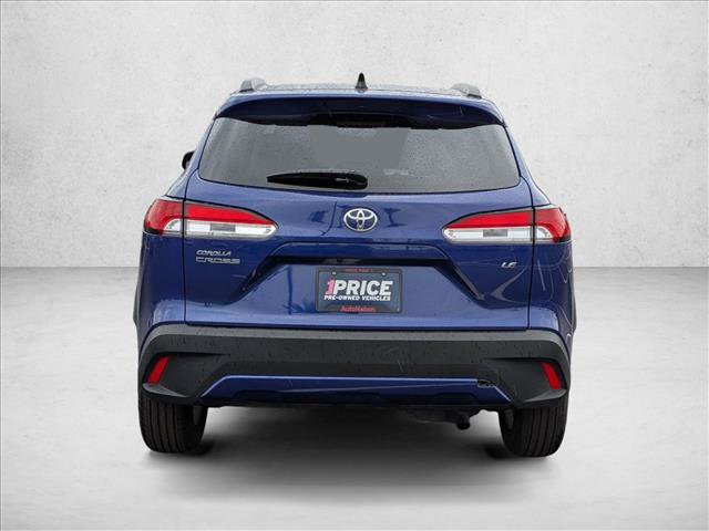 Used 2025 Toyota Corolla Cross LE image 6