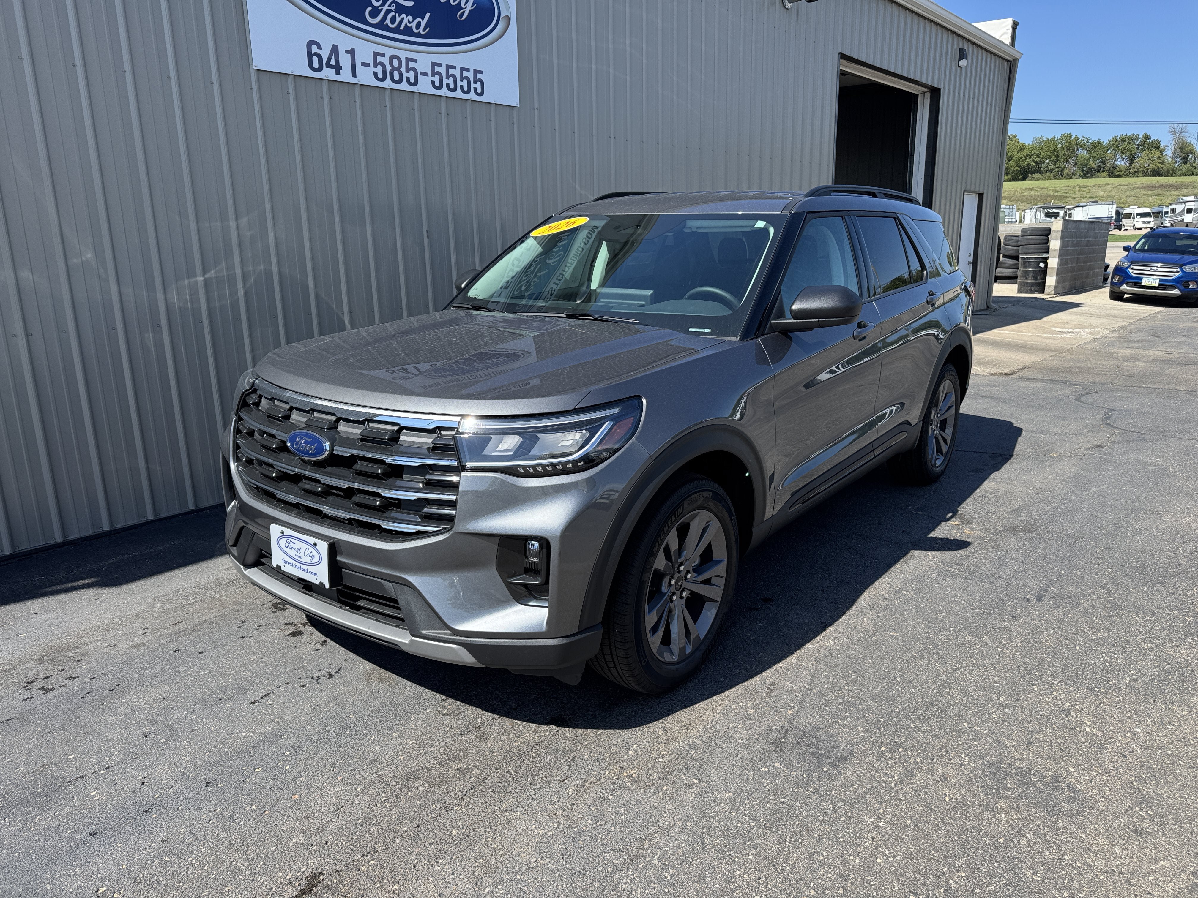 New 2026 Ford Explorer Active w/ Active Comfort Package AWD/4WD image 2