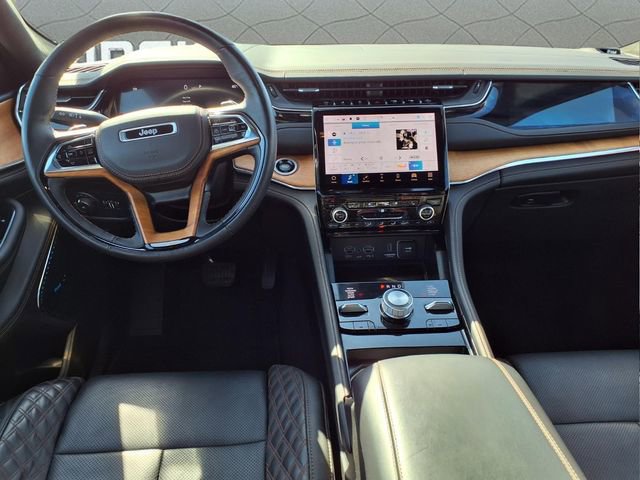 Used 2023 Jeep Grand Cherokee L Summit image 16