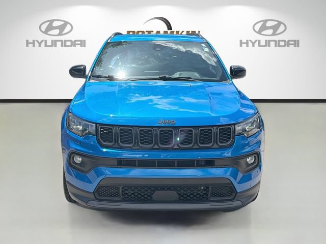 Used 2025 Jeep Compass Latitude w/ Altitude Special Edition AWD/4WD image 2