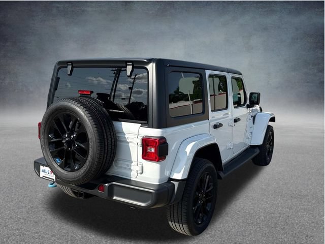 Used 2023 Jeep Wrangler Unlimited Sahara w/ Cold Weather Group AWD/4WD image 11