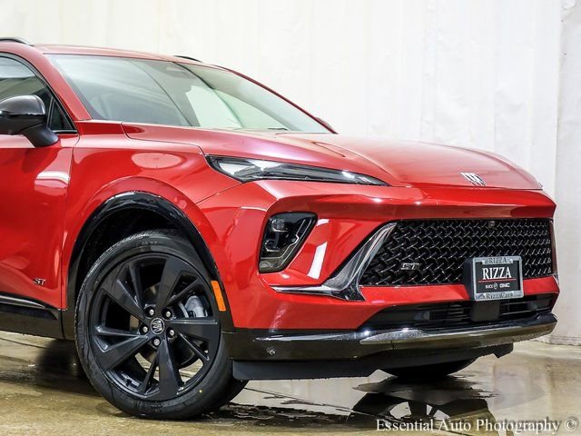 New 2025 Buick Envision Sport Touring image 2