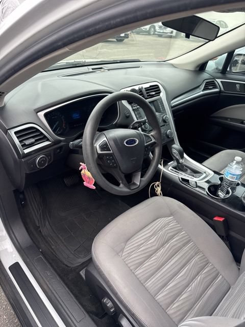Used 2016 Ford Fusion S FWD image 10