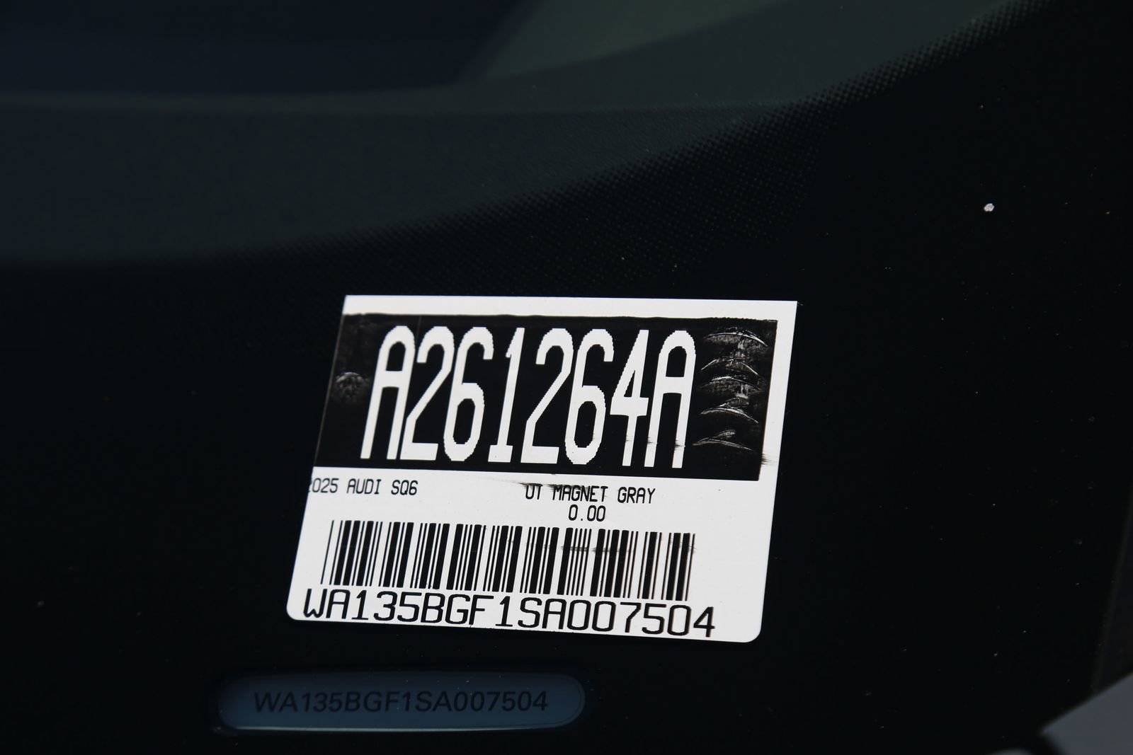 Certified 2025 Audi SQ6 e-tron Prestige AWD/4WD image 32