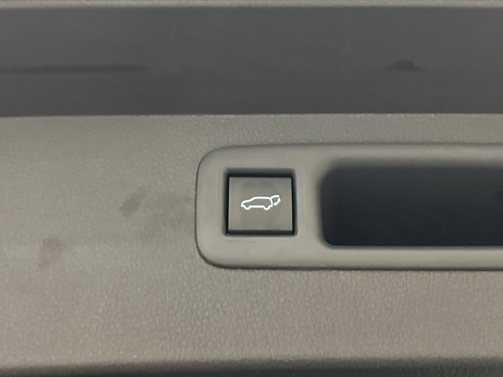 Used 2026 Toyota Highlander Limited AWD/4WD image 32