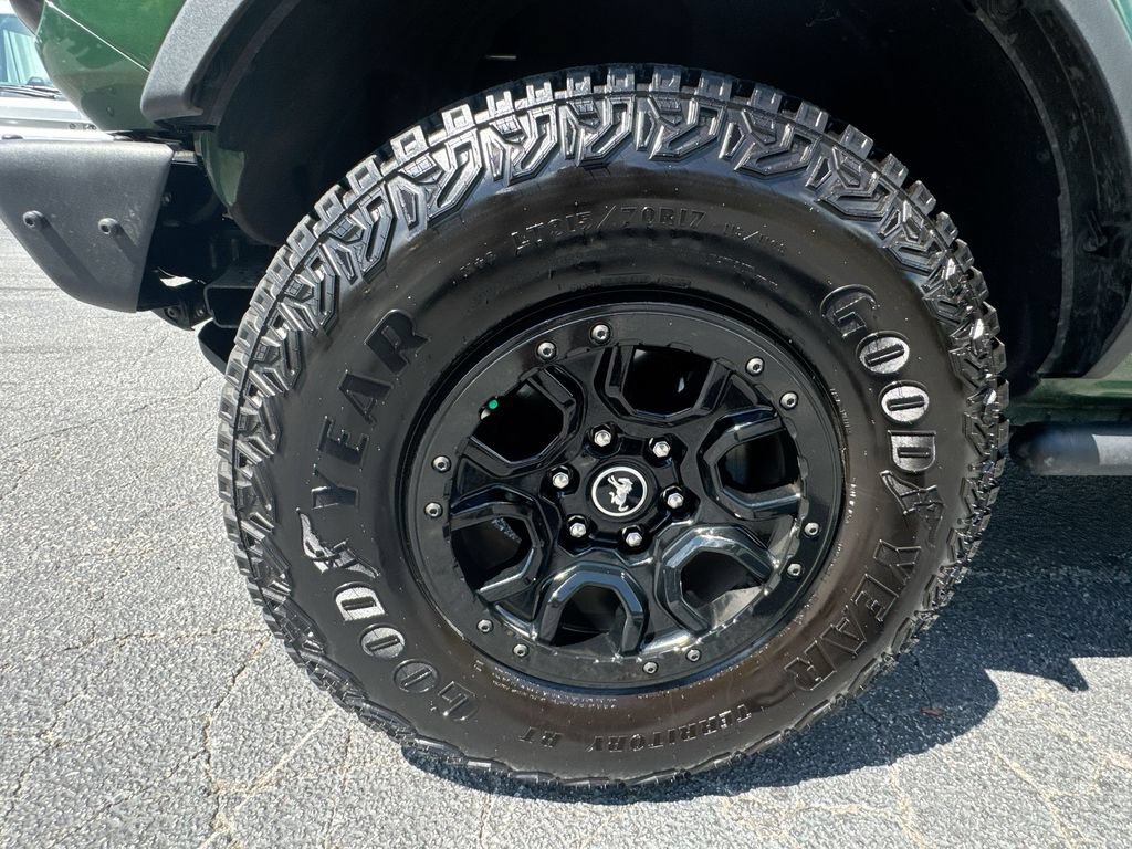 Used 2025 Ford Bronco Badlands AWD/4WD image 12