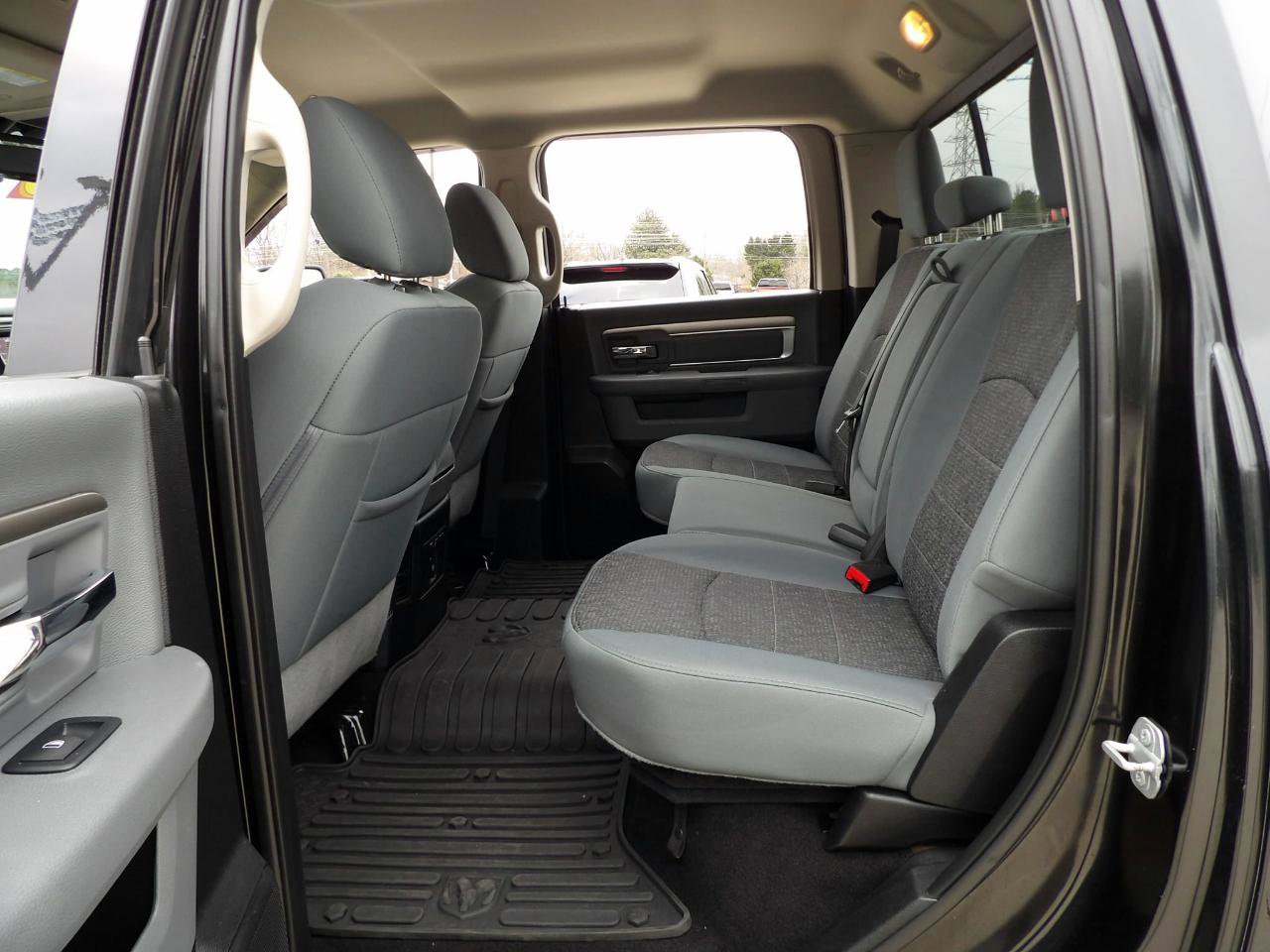 Used 2018 RAM 1500 Big Horn image 30