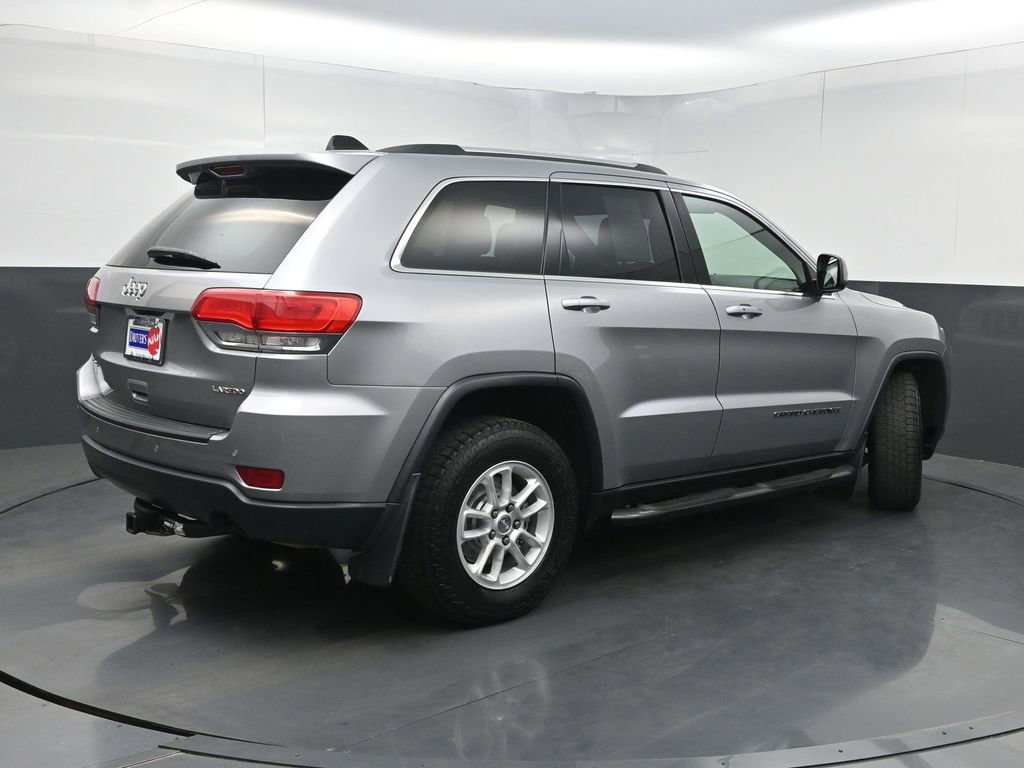 Used 2018 Jeep Grand Cherokee Laredo AWD/4WD image 19