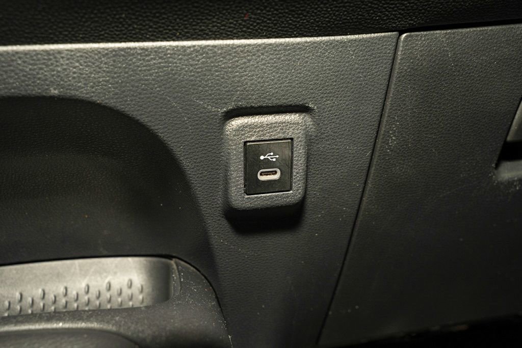 Used 2024 Toyota Corolla SE image 14