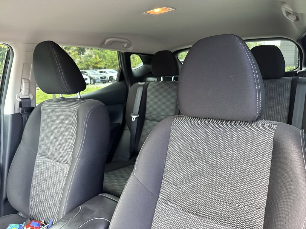 Used 2018 Nissan Rogue Sport SV w/ SV Technology Package AWD/4WD image 42