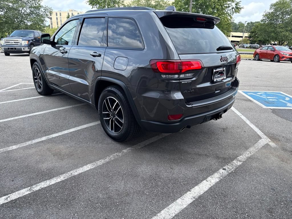 Used 2021 Jeep Grand Cherokee Trailhawk w/ Trailhawk Luxury Group AWD/4WD image 5